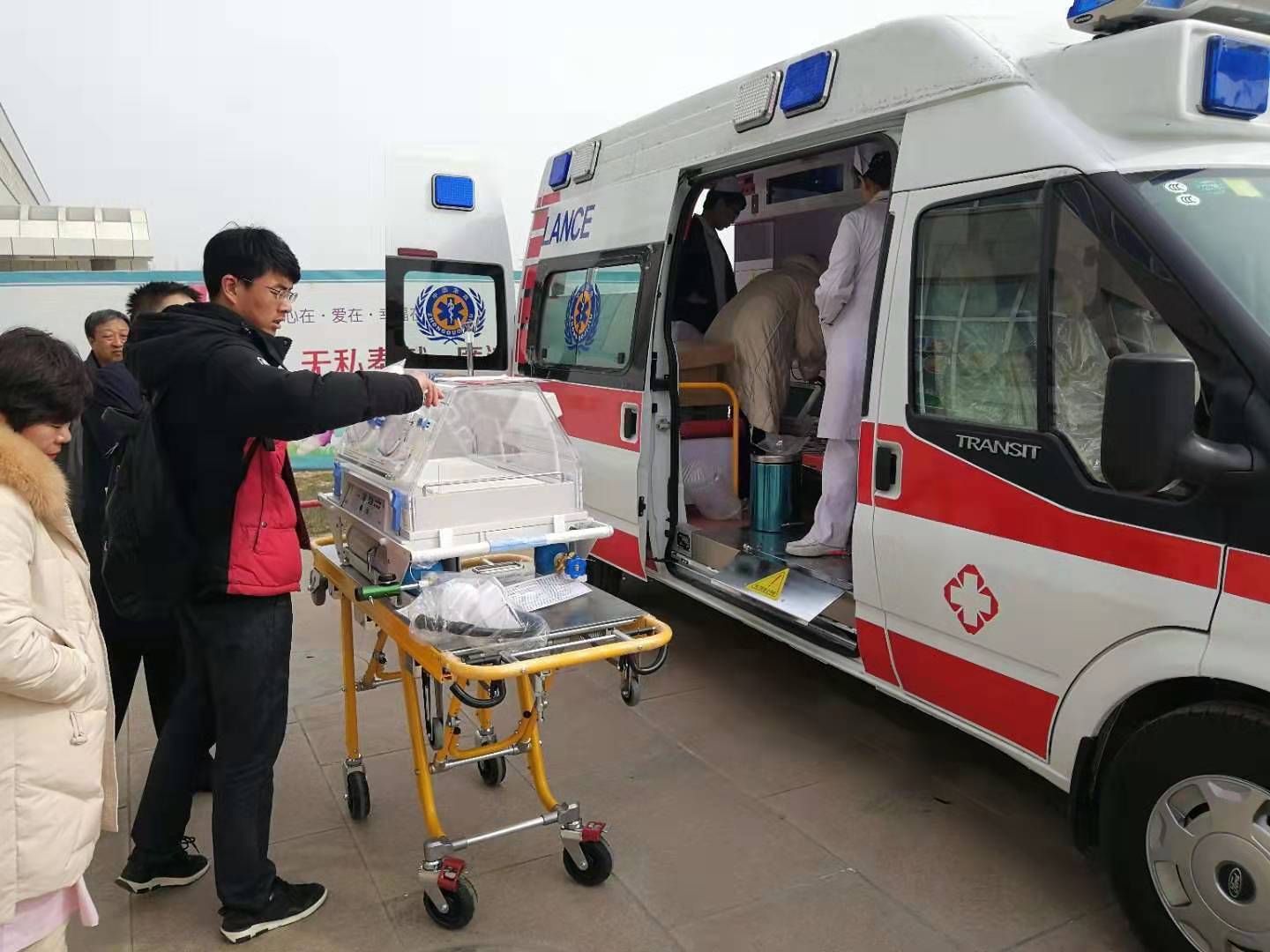 海东救护车转院